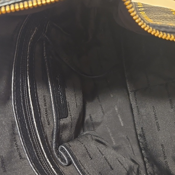 Michael Kors Black Leather Grommet Shoulder Bag - NWOT - Picture 12 of 15